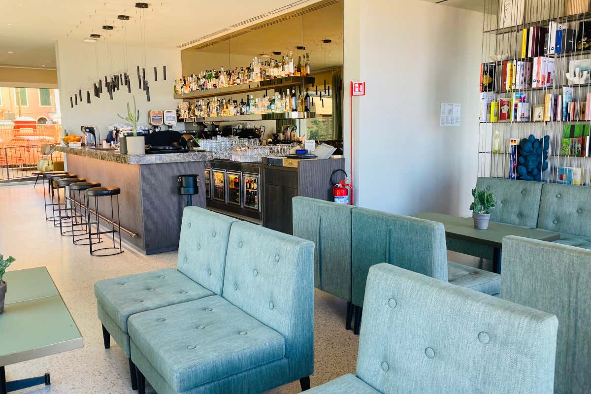 Hotel Windsor, sulla spiaggia di Laigueglia tra design e arte