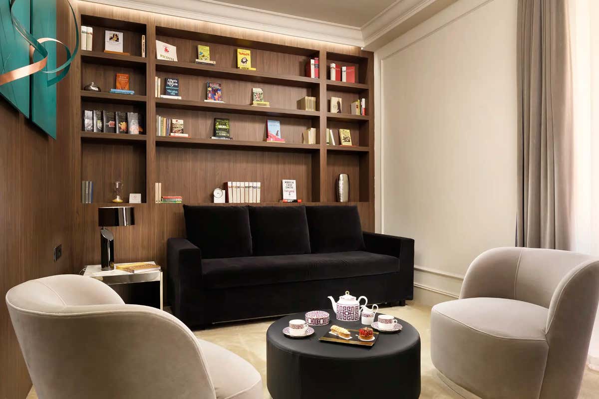 Atmosfere neoclassiche e design contemporaneo: il The First Roma Dolce