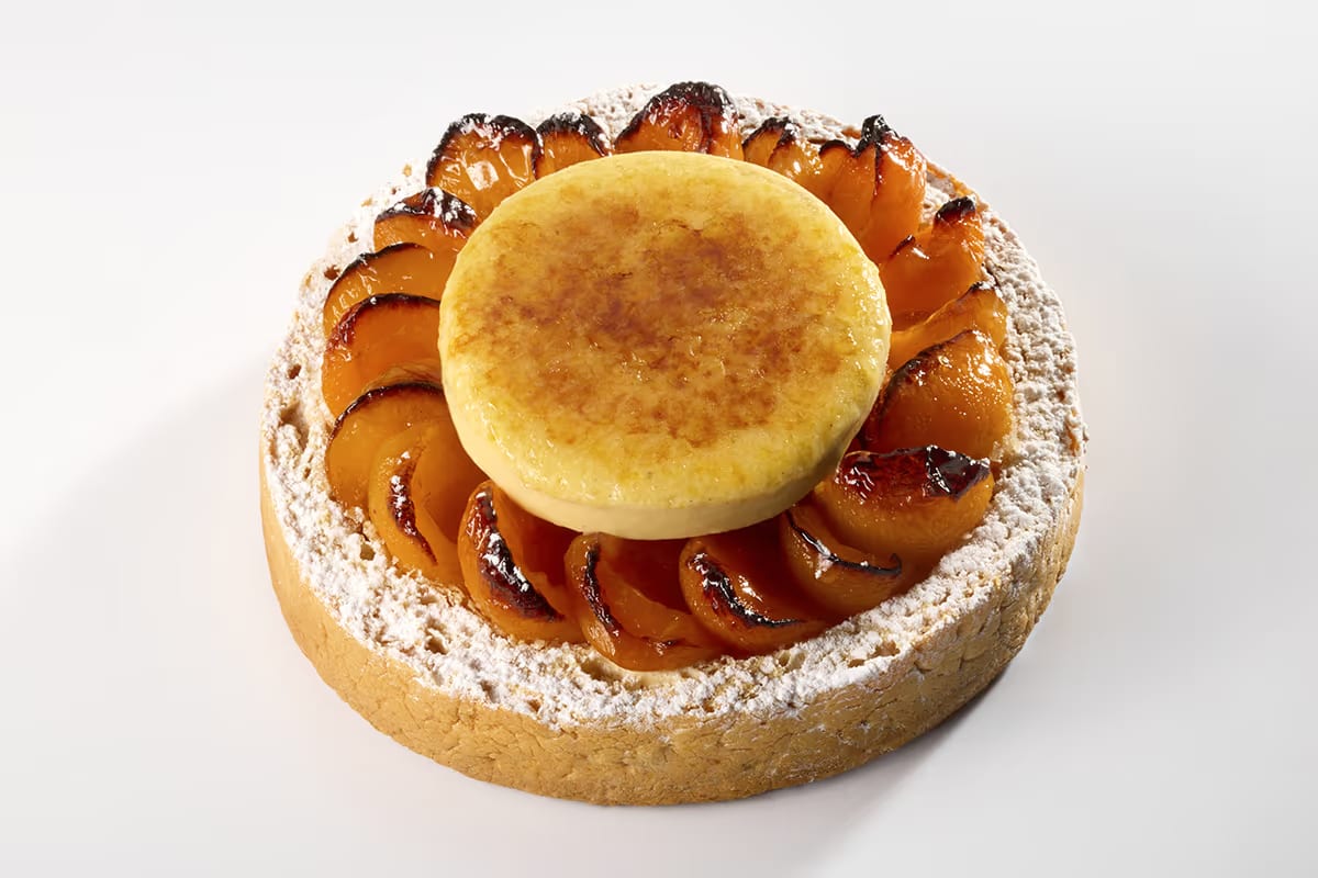 Tarte alle albicocche e crème brûlée: la ricetta di alta pasticceria di Luigi Biasetto