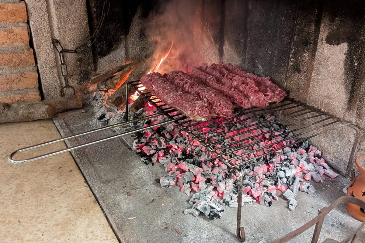 Il Brasaròl ottiene la Denominazione comunale: Carpenedolo tutela il salame cotto alla brace