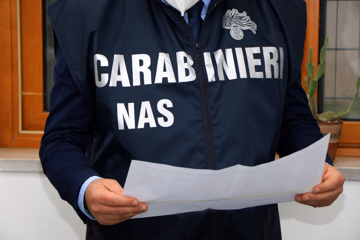 Controlli nei ristoranti di Roma: cinque lavoratori in nero, stop a due attività
