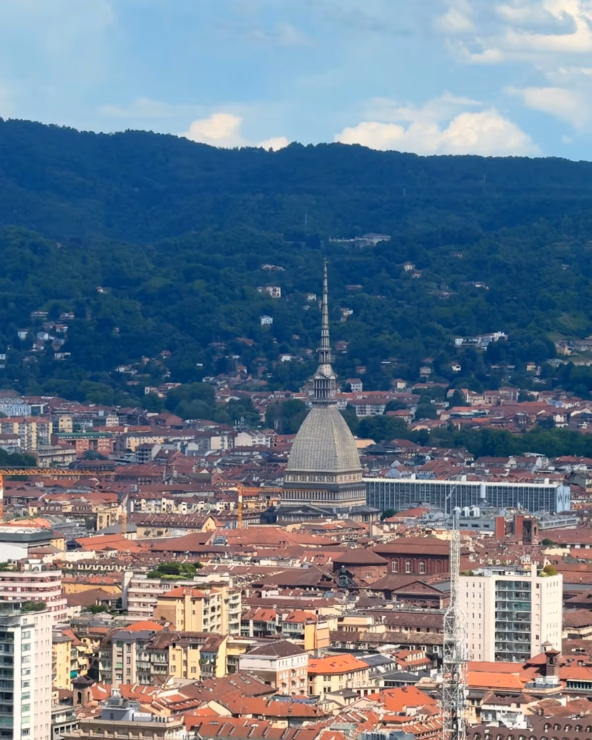 La vista su Torino dal Piano 35 Lounge Bar, cornice per un aperitivo d'alta quota