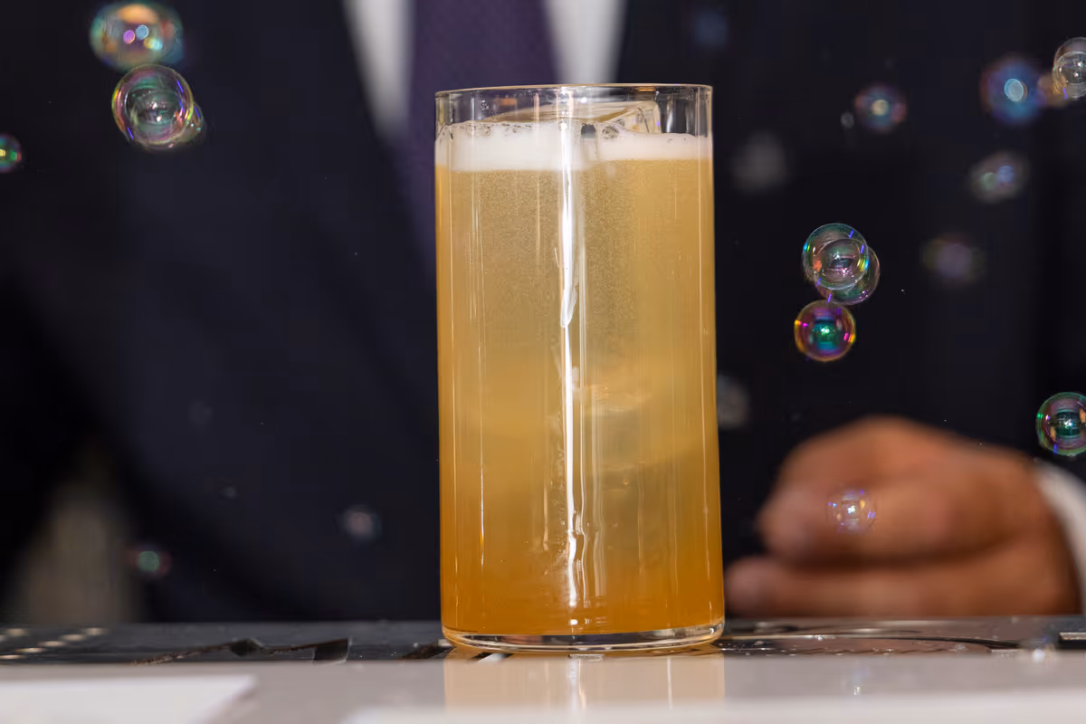 Uno dei signature cocktail creati per la drink list esclusiva realizzata in occasione del tredicesimo anniversario di Milord