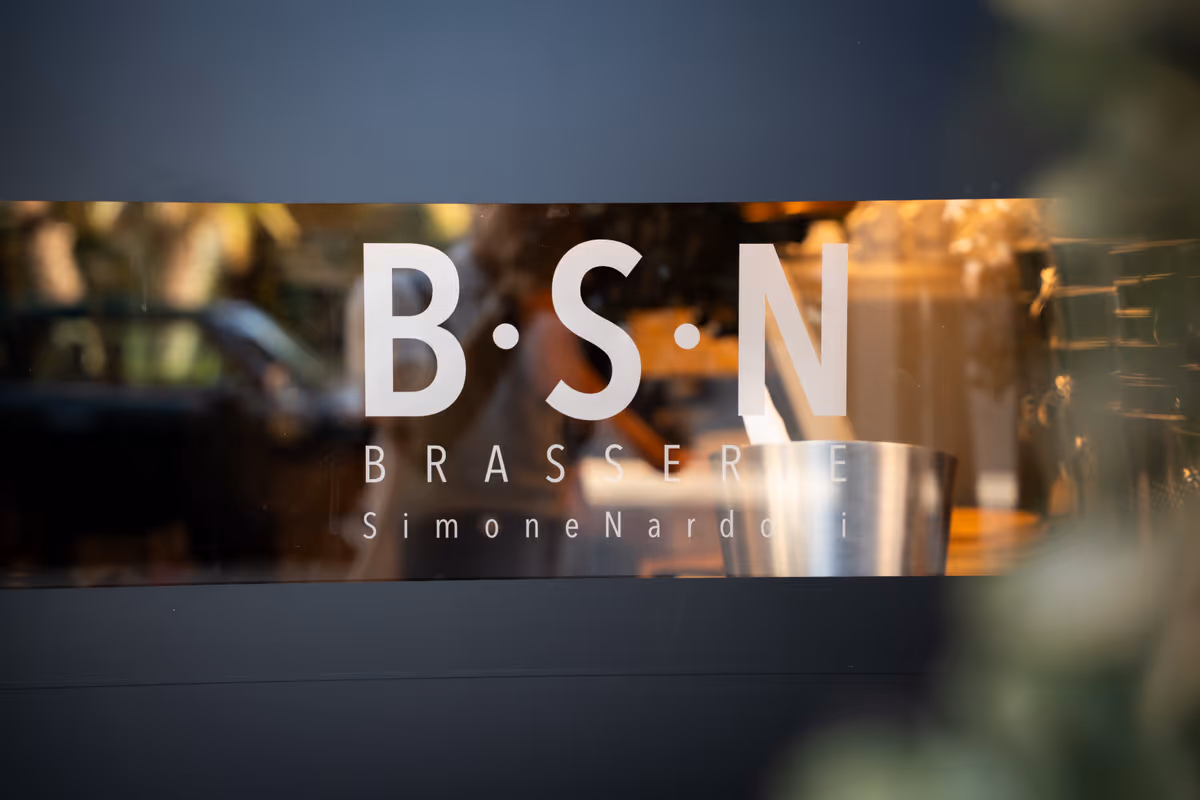 Il logo della nuova Brasserie Simone Nardoni