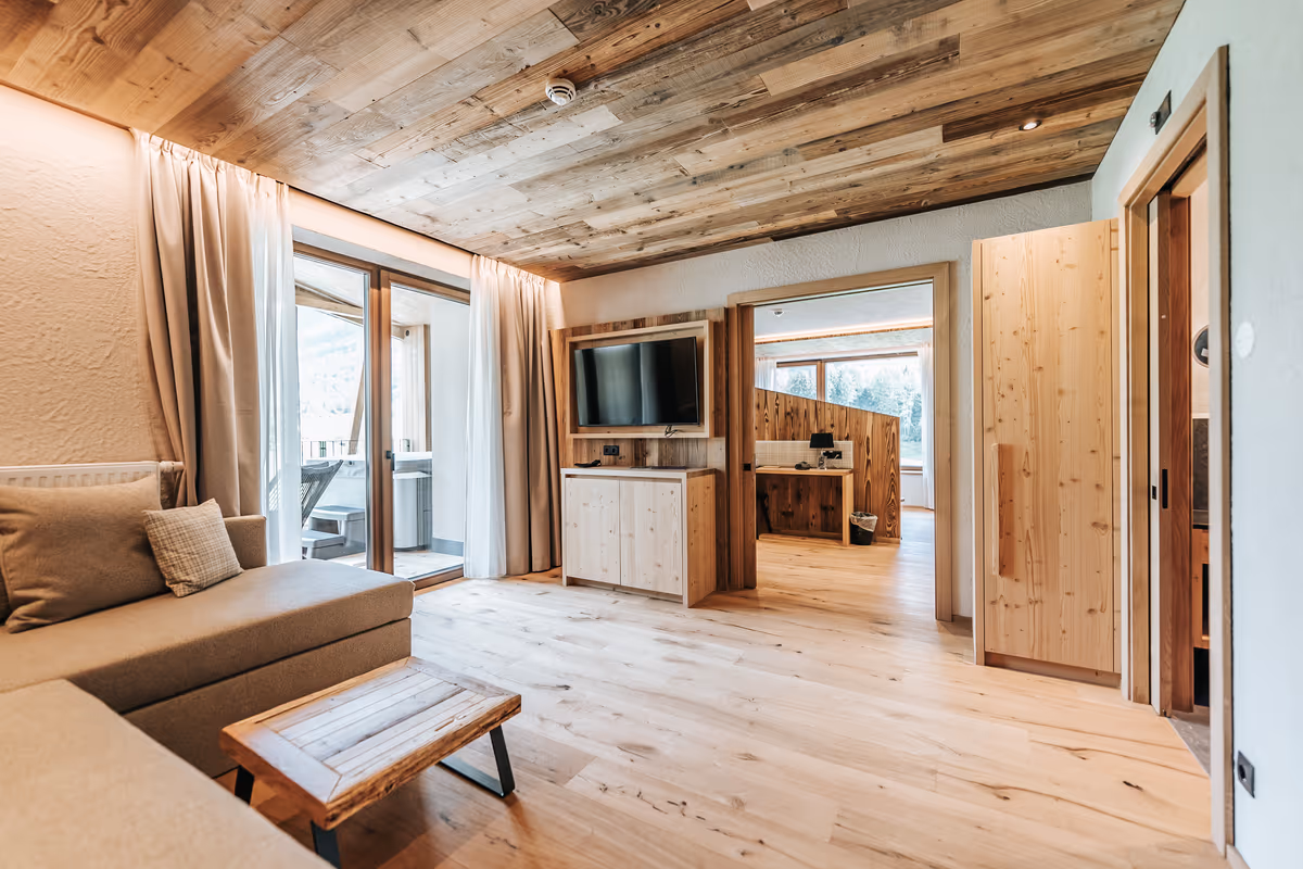Ospitalità d'autore: Dentro le nuove suite e le aree wellness dell'Hotel Gassenhof