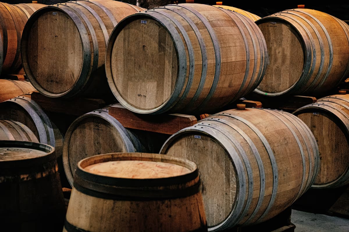 Nuovo decreto Consorzi: riuscirà a fermare il problema del vino invenduto?