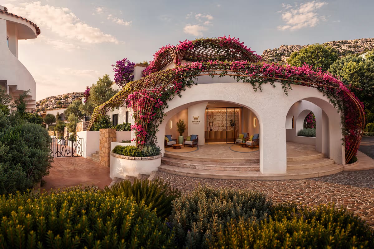 W Residences Sardinia: come funzionano le case private con servizi da resort