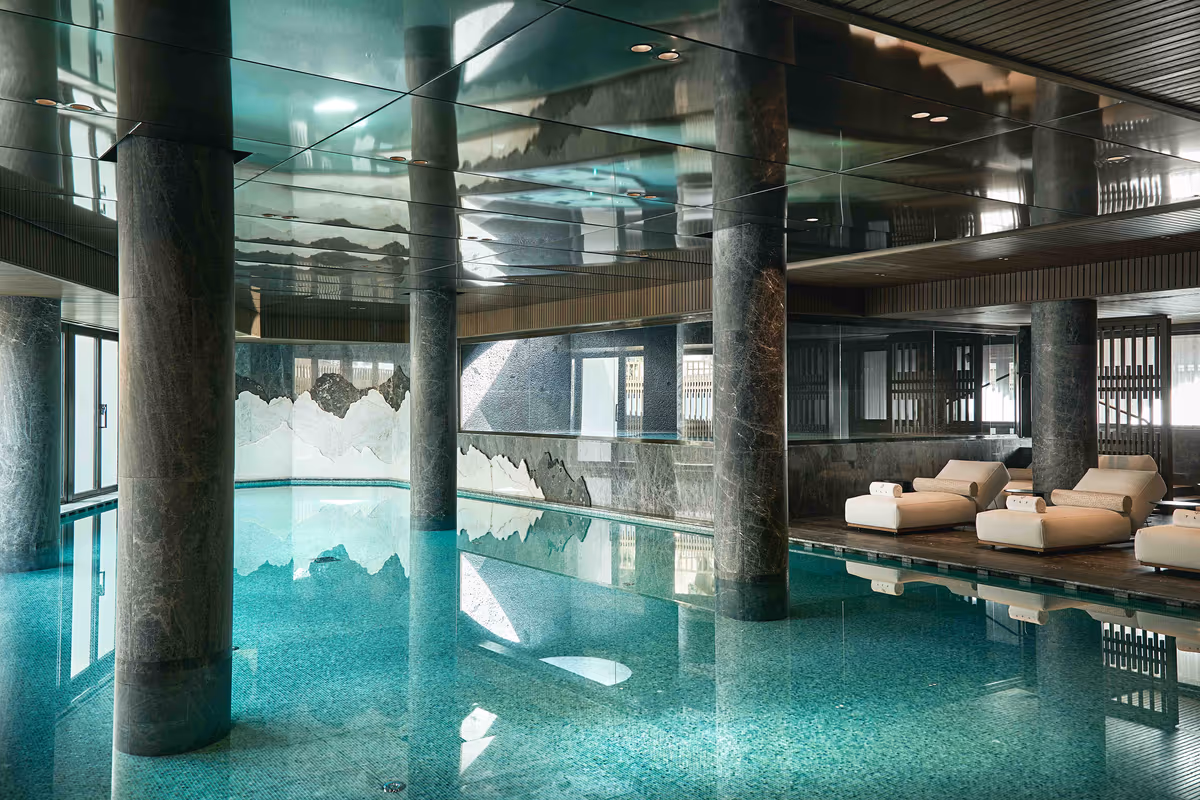 La Piscina nella Longevity spa all'interno del Grand Hotel Ampezzo