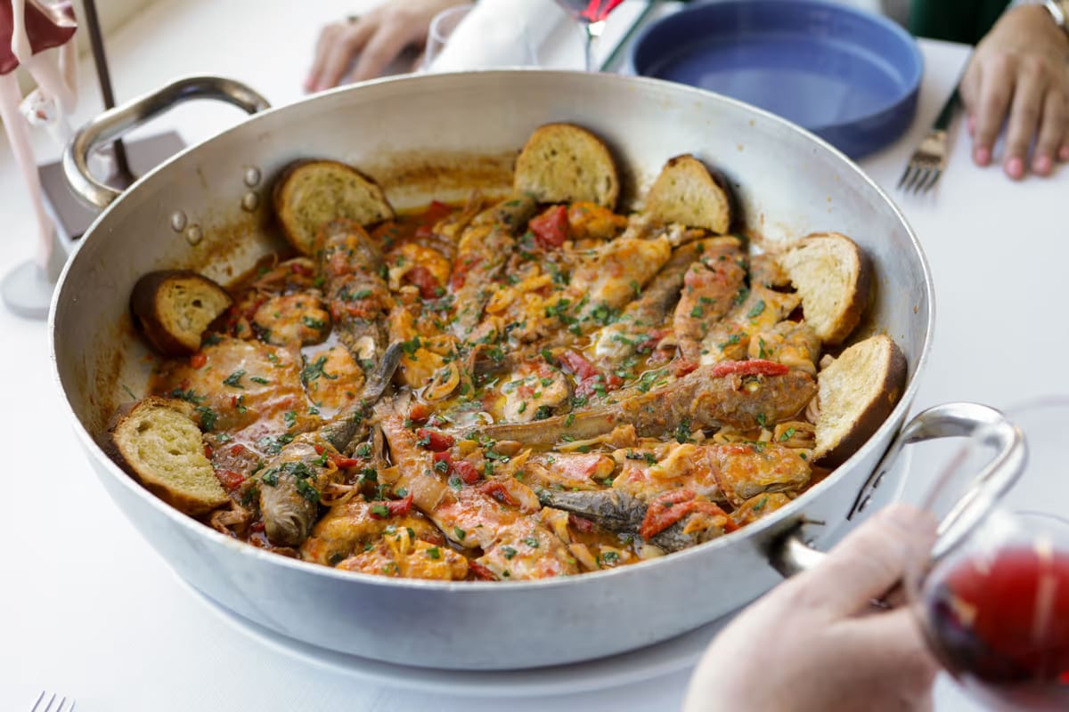 Brodetto alla Sambenedettese: come preparare la zuppa di pesce marchigiana