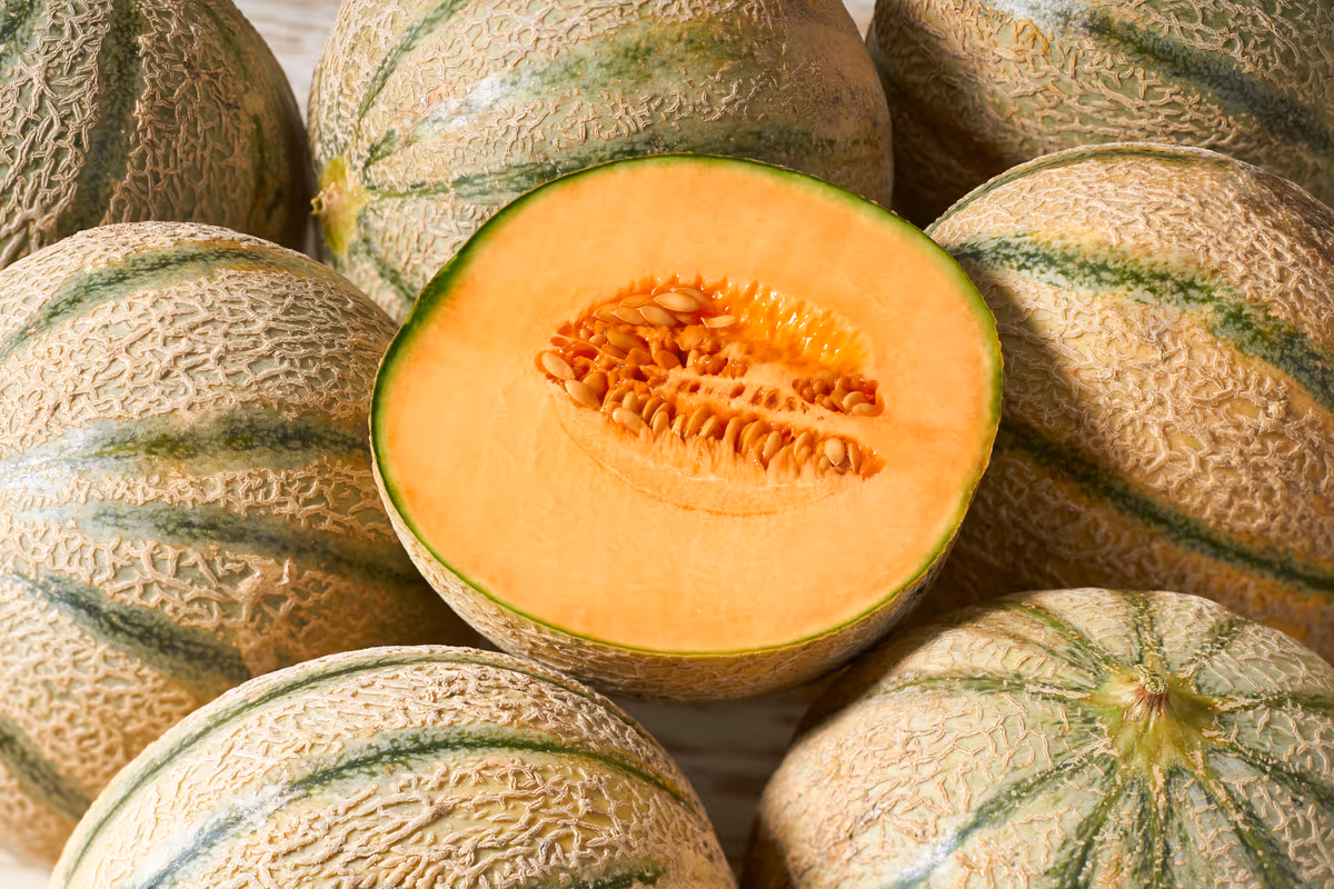 Dolce, fresco e ricco d'acqua: alla scoperta dei benefici del melone