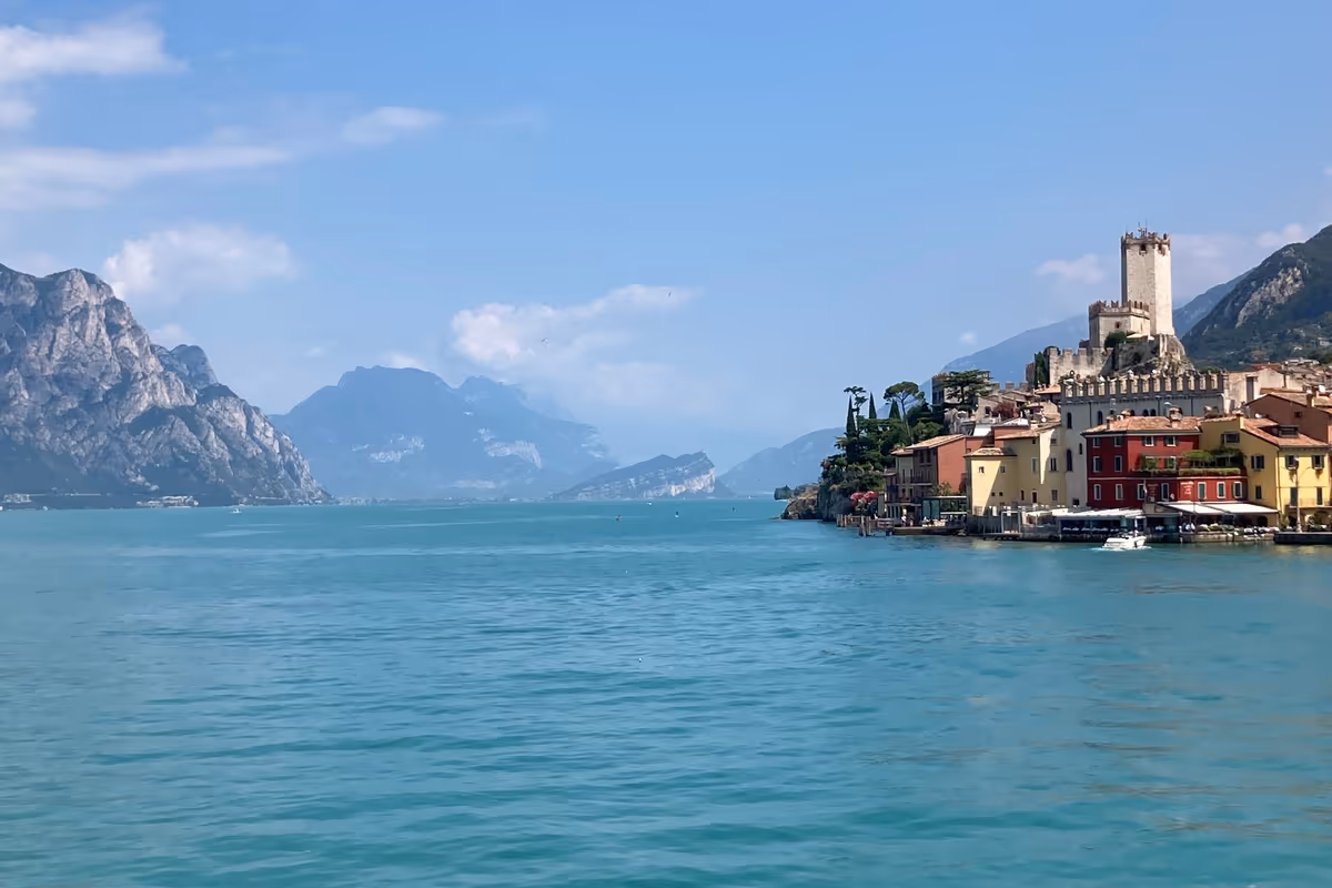 Uno scorcio del Lago di Garda, una volta conosciuto come Benaco