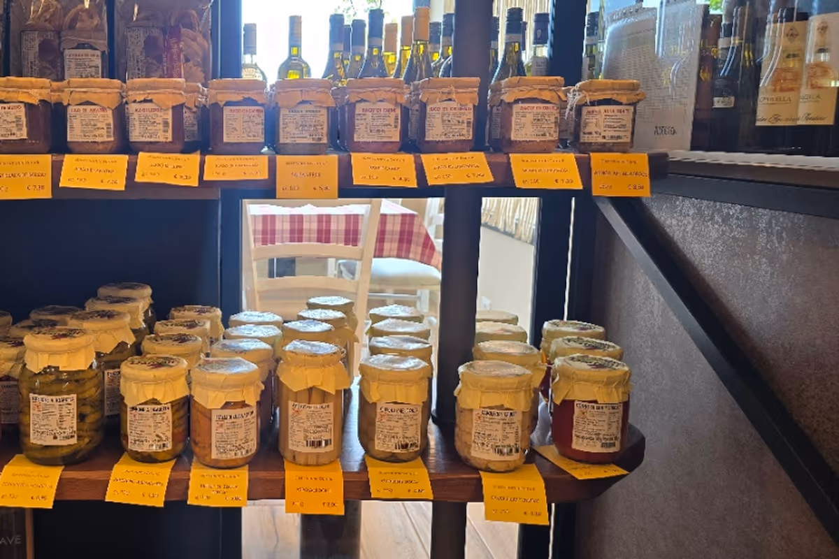 Alcuni prodotti della Gastronoma Damoli