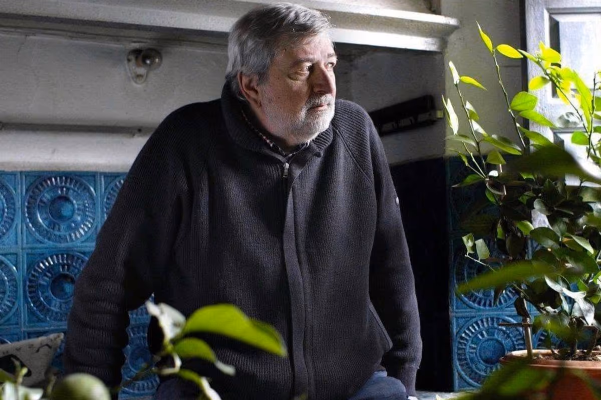 Il cantautore Francesco Guccini è scomparso a 86 anni