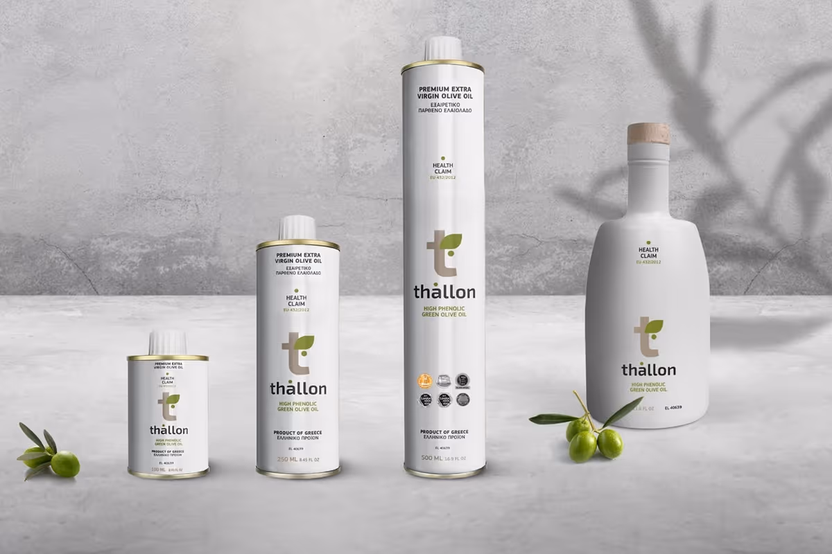Le bottiglie di olio dell'azienda Thallon