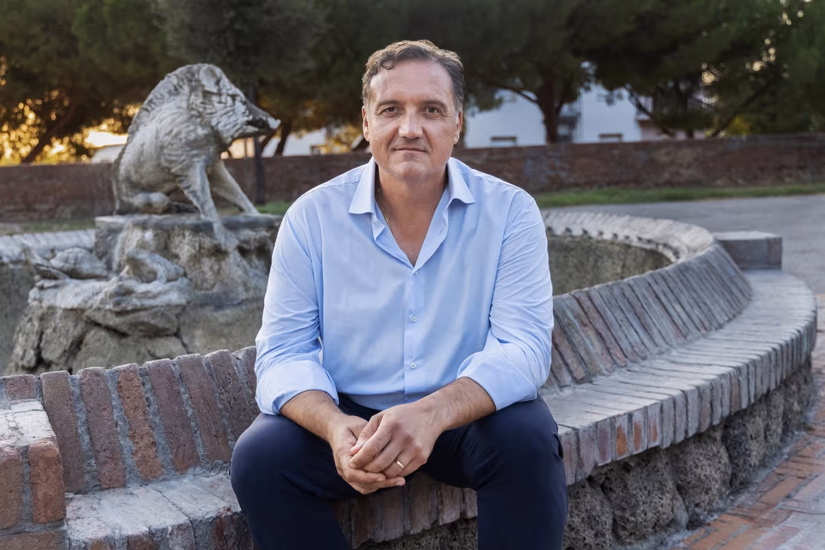 Troppo vino in cantina: la Toscana riduce le rese per la vendemmia 2026