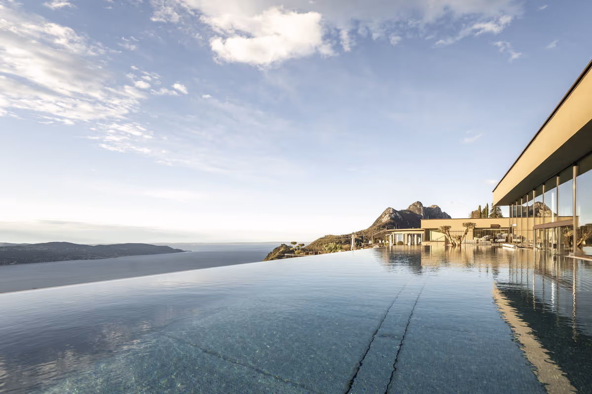 La Sky Pool