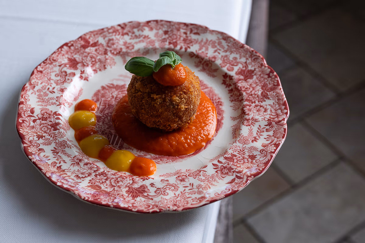 La trattoria storica vicino Roma dove si viaggia per l'Italia restando a tavola