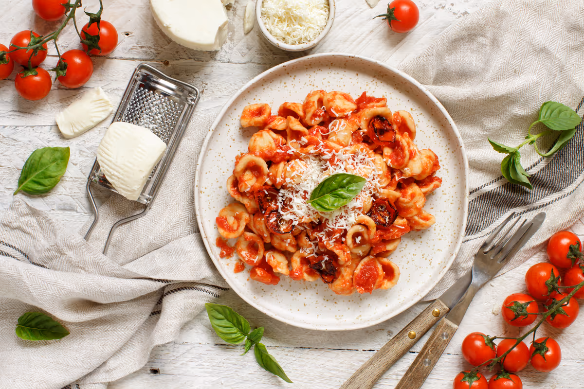 Un piatto di orecchiette estive