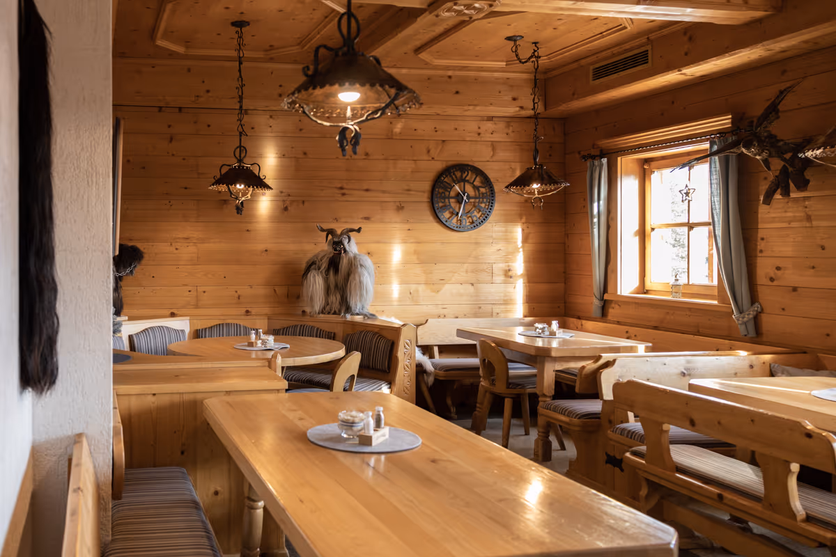 Sempre più turisti nei rifugi: come stanno cambiando e cosa significa gestirli