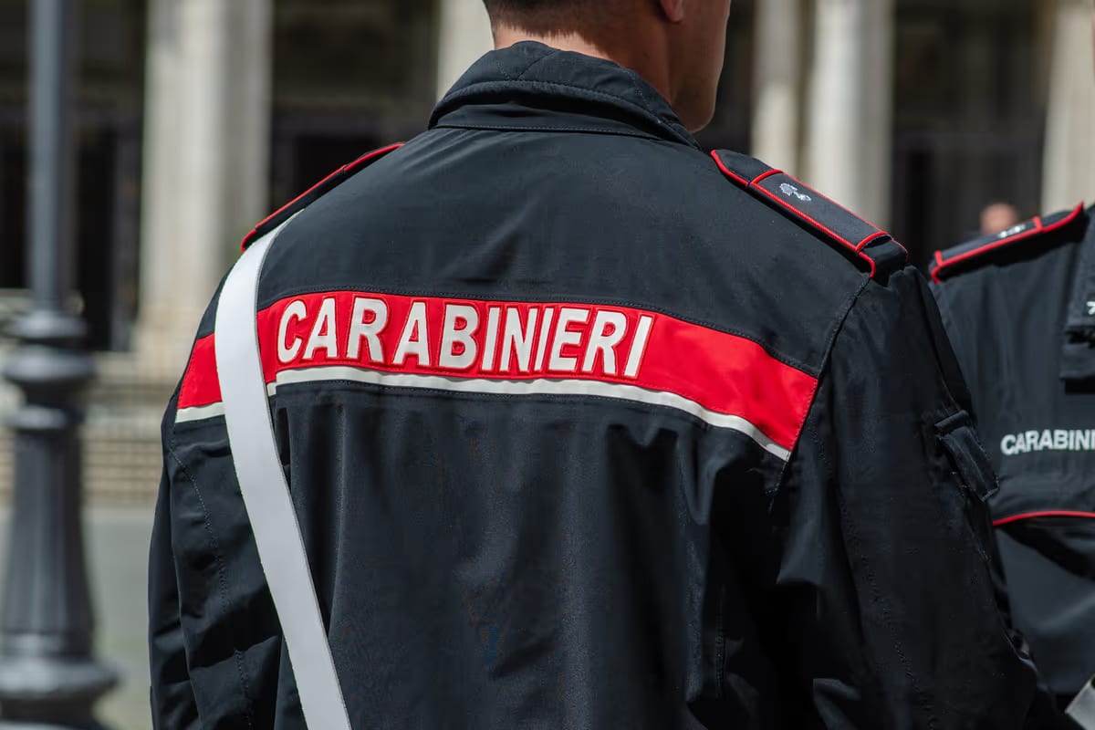 Prenota un viaggio conveniente per Zante, ma è una truffa: smascherato il falso agente