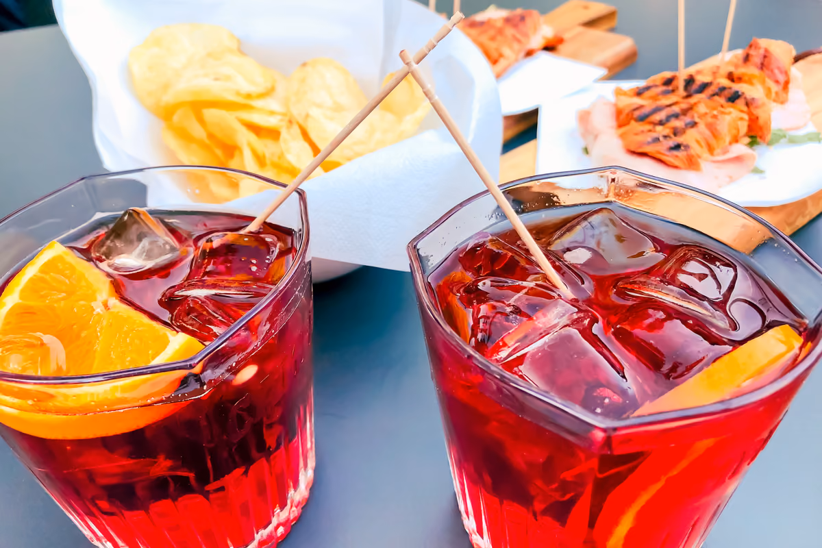 Troppo caldo per andare al ristorante: i locali perdono fino al 20% degli incassi