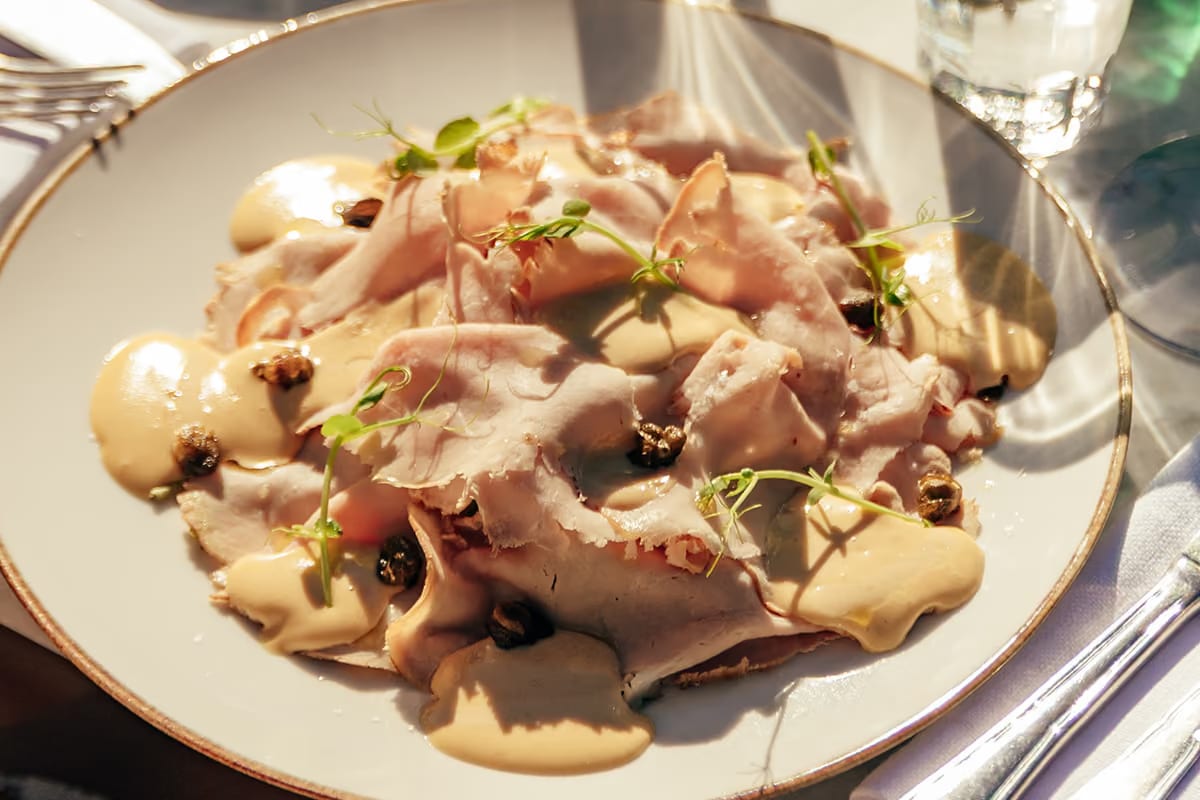 Vitello tonnato, la ricetta di Daniele Roppo: il segreto è la cottura a 65 °C