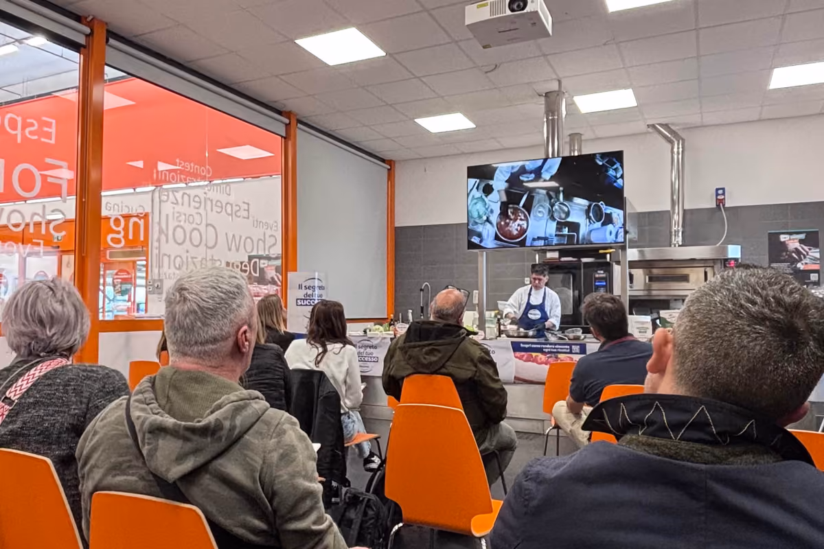 Dalla costruzione del menu ai cocktail alla spina: 7 masterclass gratuite per l'Horeca