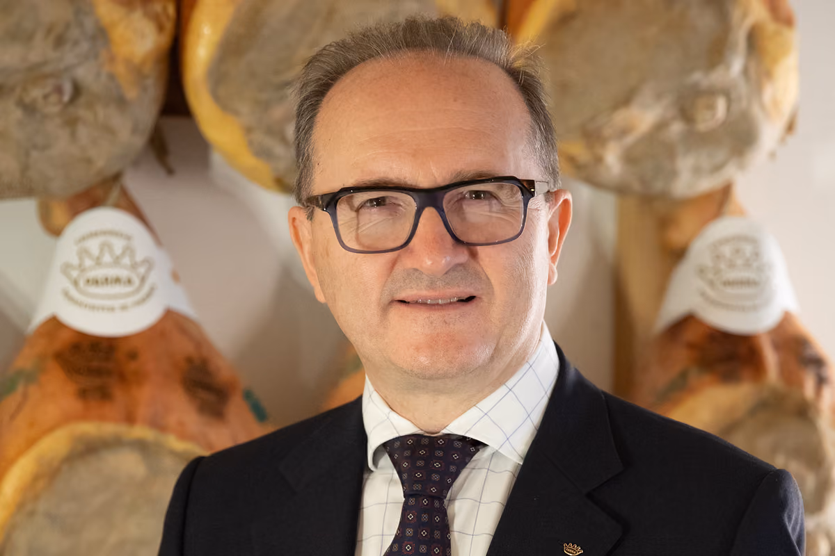 Dal taglio a mano alle diverse stagionature: Langhirano racconta il Prosciutto di Parma