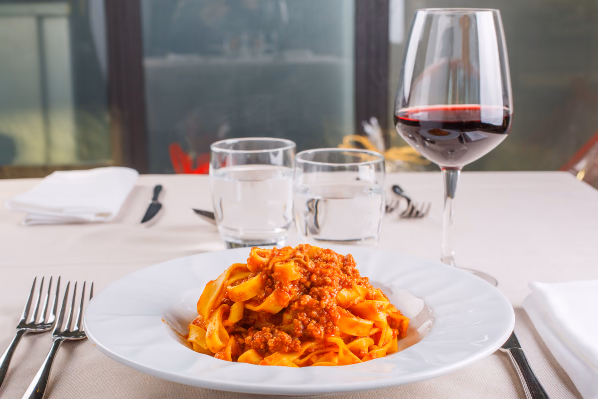 Educare al consumo abbinando il vino alla cucina tradizionale è uno degli obiettivi indicati da Coldiretti