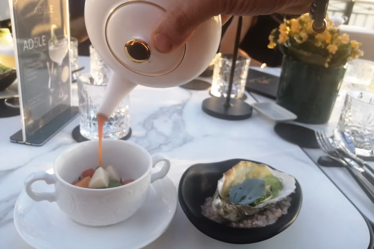 Dall'aperitivo all'Afternoon Tea : a Roma un rooftop cambia con le stagioni