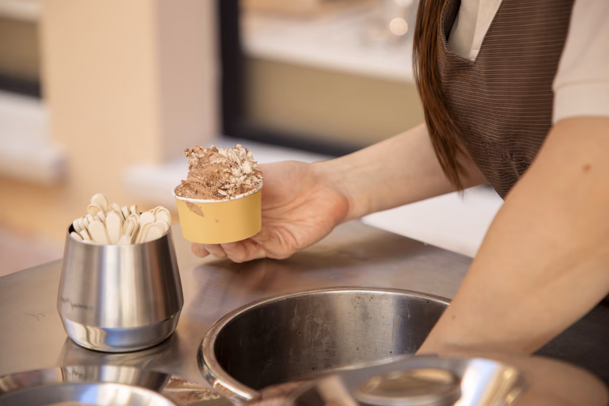 Il gelato è sempre più "senza”: ma togliere ingredienti lo rende migliore?