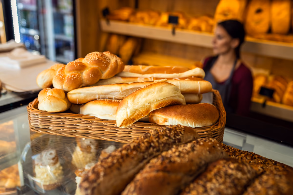La denominazione «pane fresco» è legata a precise caratteristiche del processo produttivo e della vendita, non soltanto alla percezione di freschezza