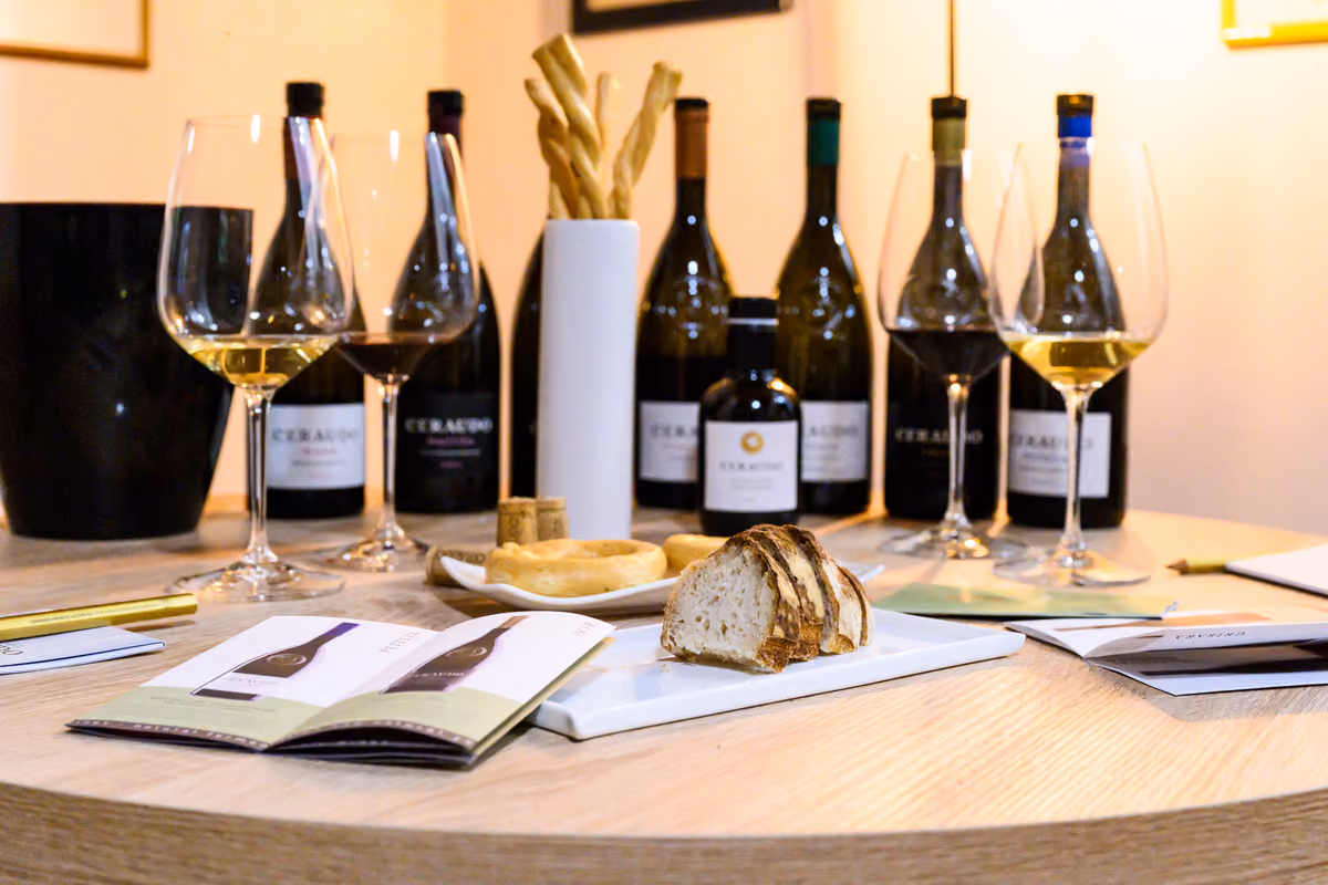 Una selezione dei migliori vini prodotti dall'Azienda Agricola Ceraudo