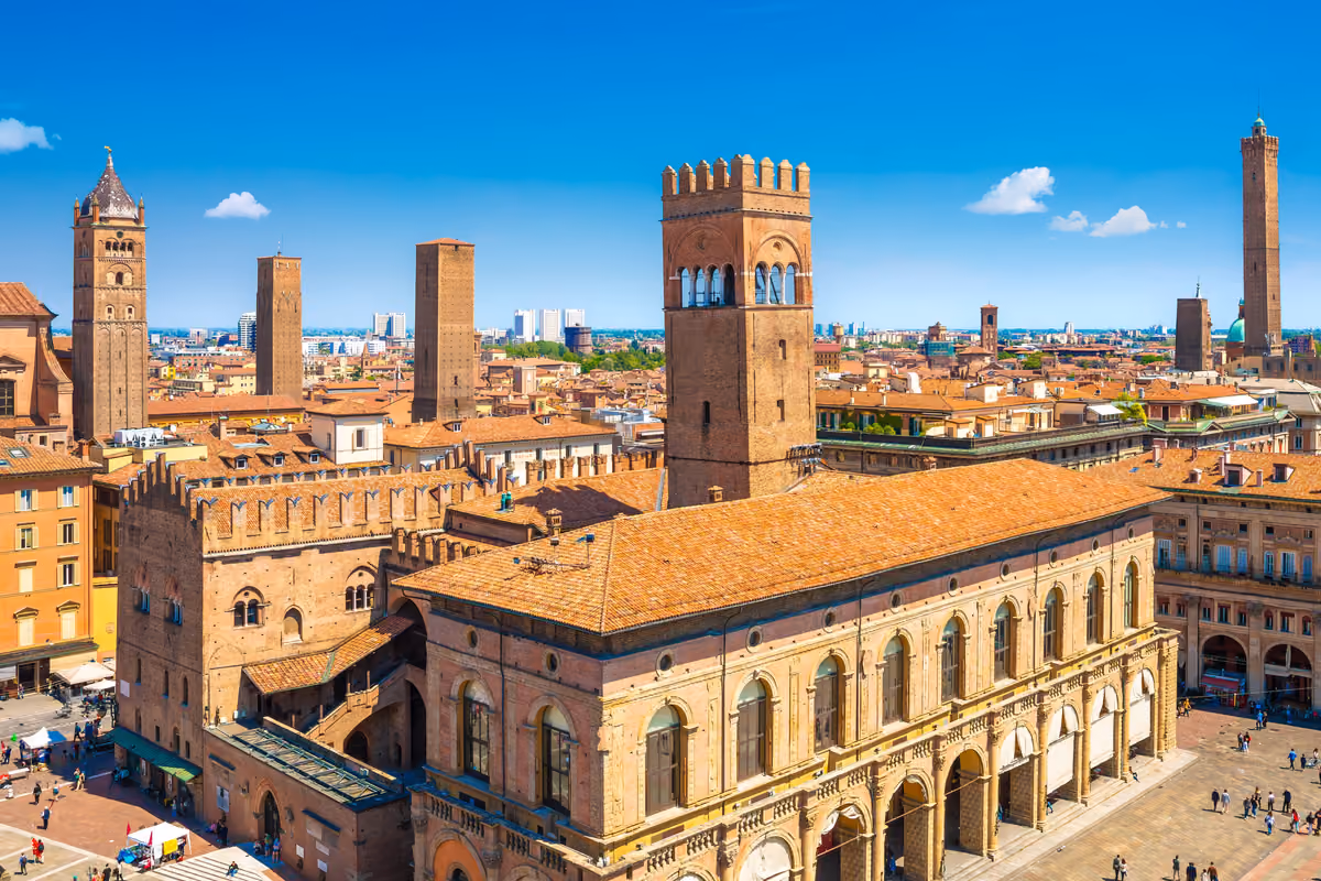 Bologna e la sua tradizione della pasta fresca: per Kimi i tortellini e le lasagne rimangono il legame più forte con la sua terra