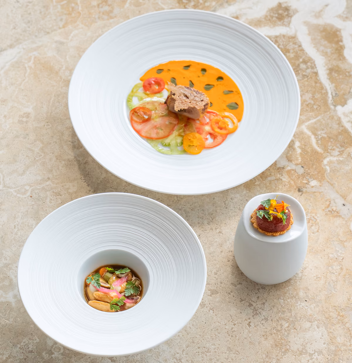 Pollo del Valdarno, pomodoro, oliva, origano - Gaetano Trovato, ristorante Arnolfo