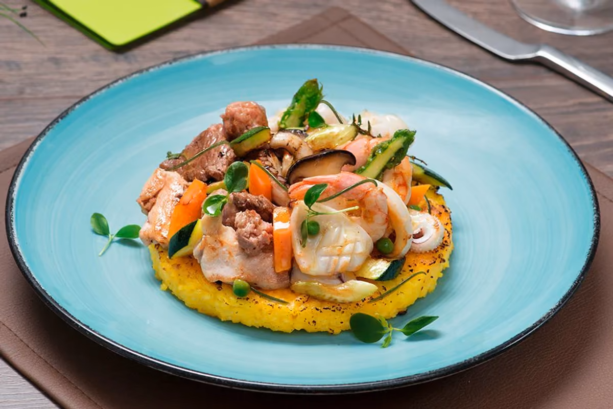 La ricetta del risotto alla milanese che voleva diventare una paella