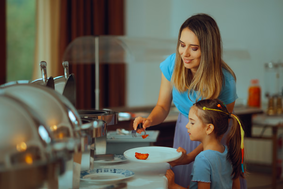 «Il tovagliolo mangia il lenzuolo»: perché la ristorazione pesa sugli hotel