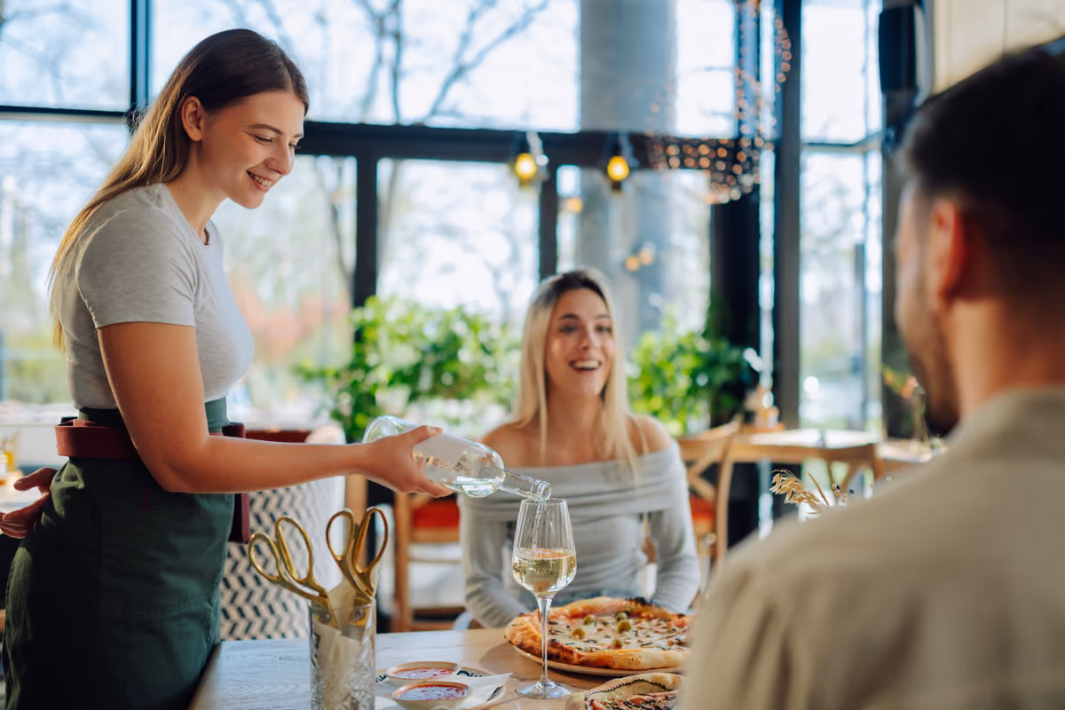 Il Galateo va anche in pizzeria: cosa si può fare e quali errori evitare