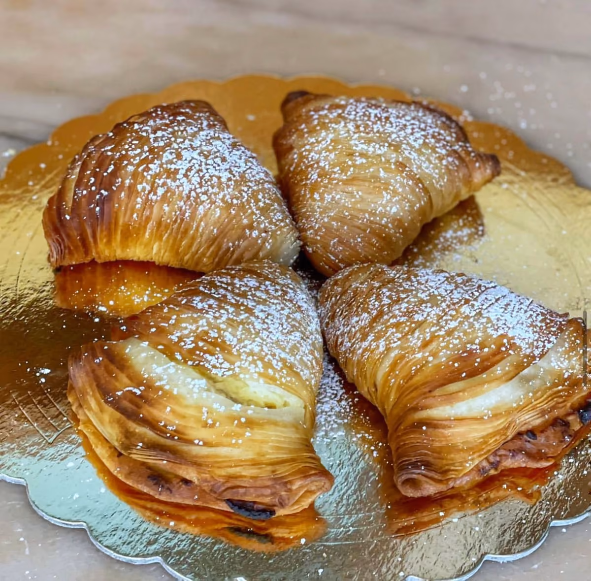 La celebre sfogliatella di Sabatino Sirica
