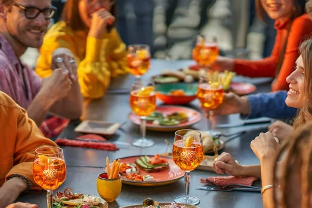 Dal trend low-alcohol alla tavola della domenica: l'arte del cocktail per il brunch