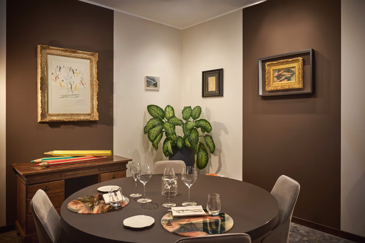 Babila Cagelli cambia casa, non anima: la sua cucina resta circondata dall’arte
