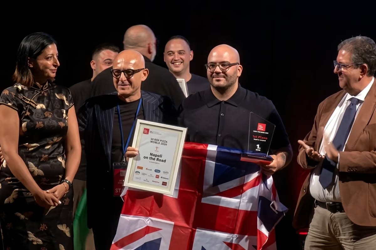 50 Top Pizza, la migliore pizzeria del 2026 parla inglese: è Napoli on the Road