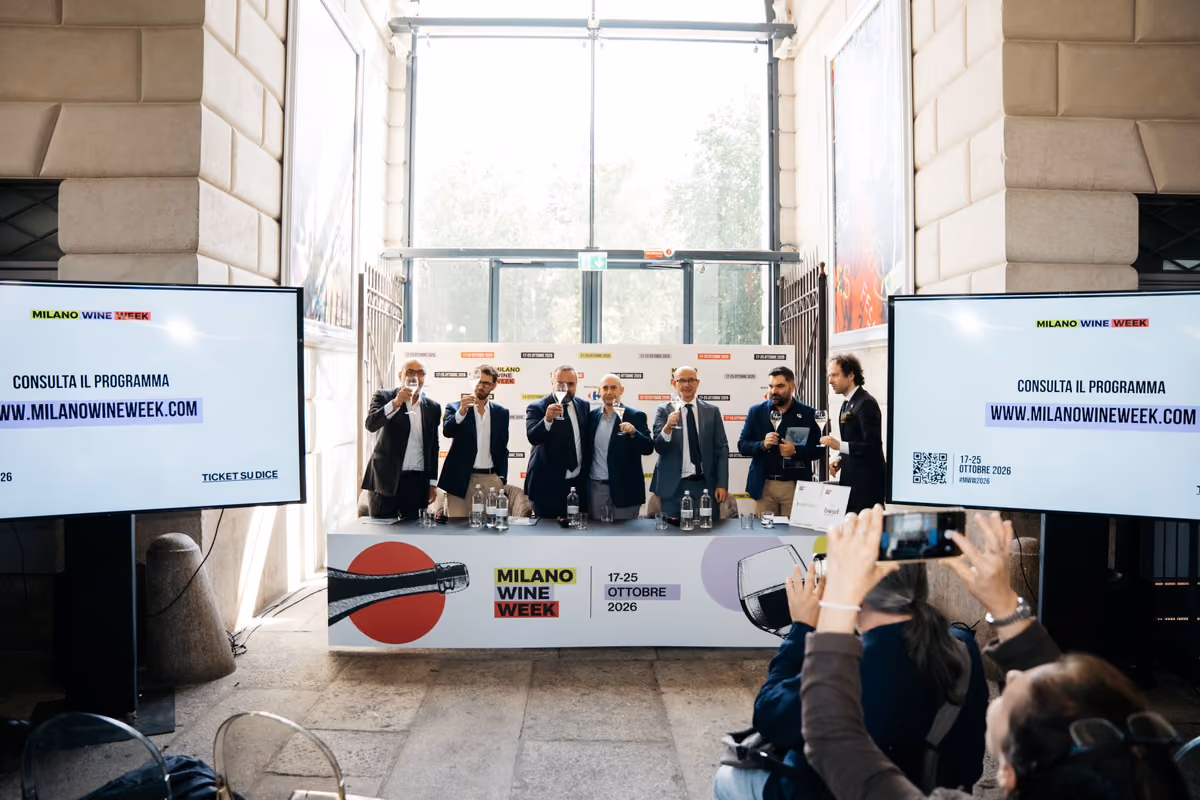 La presentazione dell'edizione 2026 con (da sinistra) Pippo Russotti, Lorenzo Cafissi, Federico Gordini, Matteo Fortarezza, Lorenzo Livi, Alberto Tasinato e Ciro Fontanesi