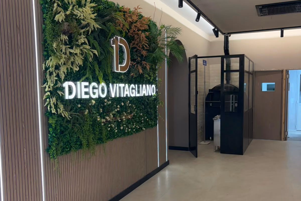 Gli interni della nuova pizzeria di Diego Vitagliano al Vomero