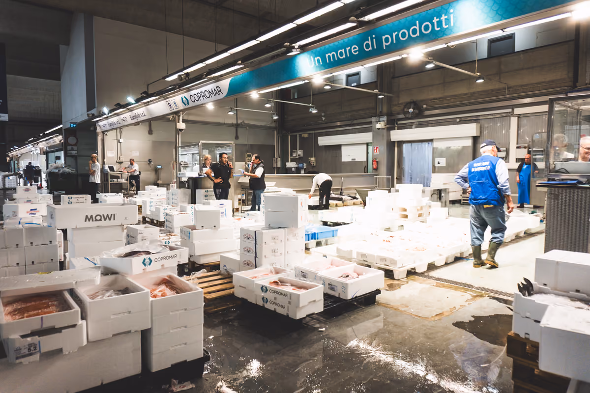 Il Mercato Ittico di Milano muove grandissime quantità di merci con estrema tempestività