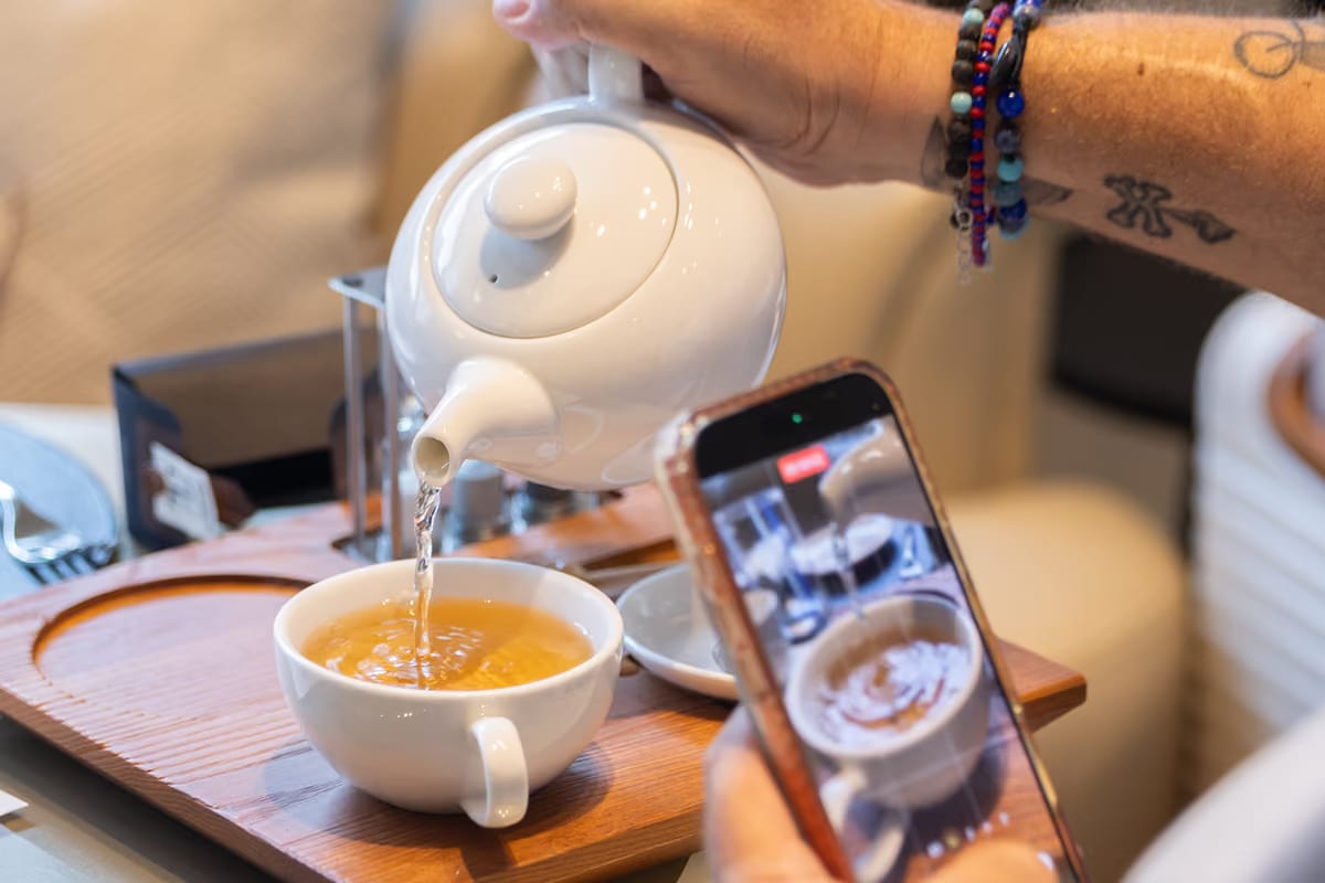 Dalla colazione alla mixology: a Milano il racconto delle declinazioni del tè nell'Horeca