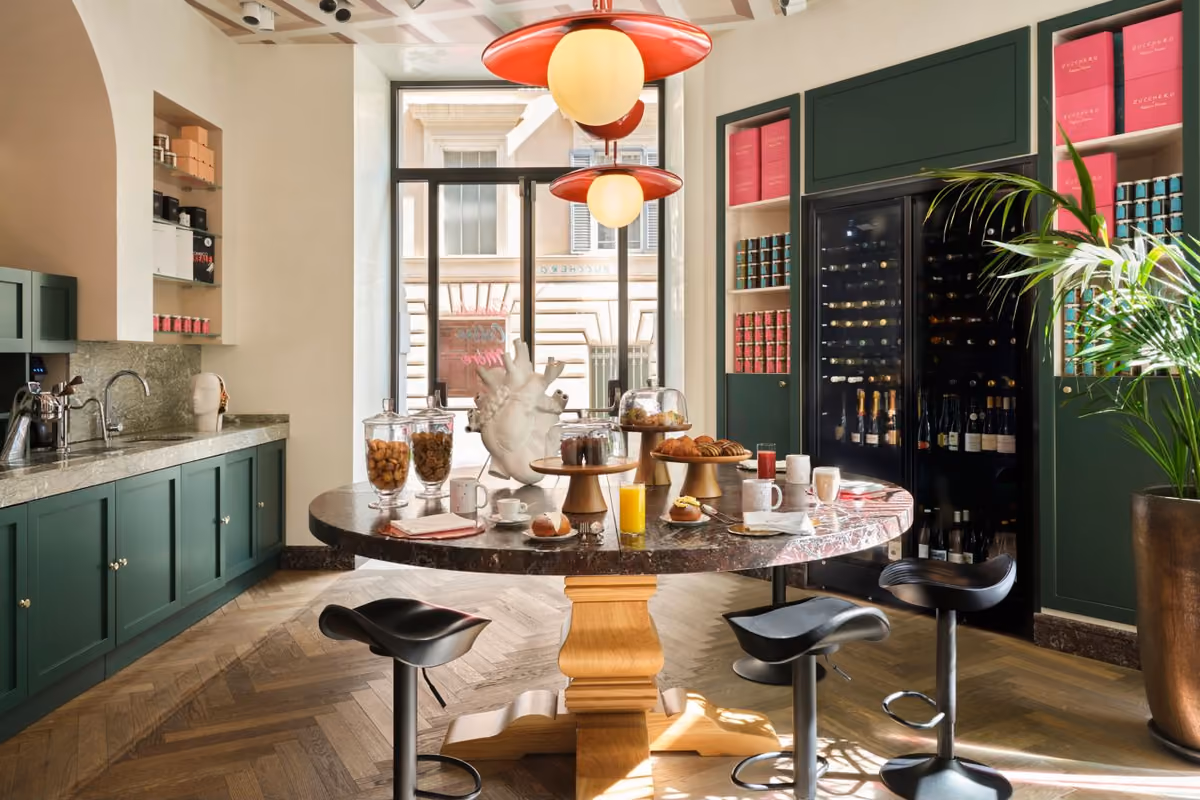 Zucchero x Fabrizio Fiorani: l'arte della pasticceria contemporanea, dove tecnica impeccabile e spirito ludico completano l'esperienza dolce di W Rome