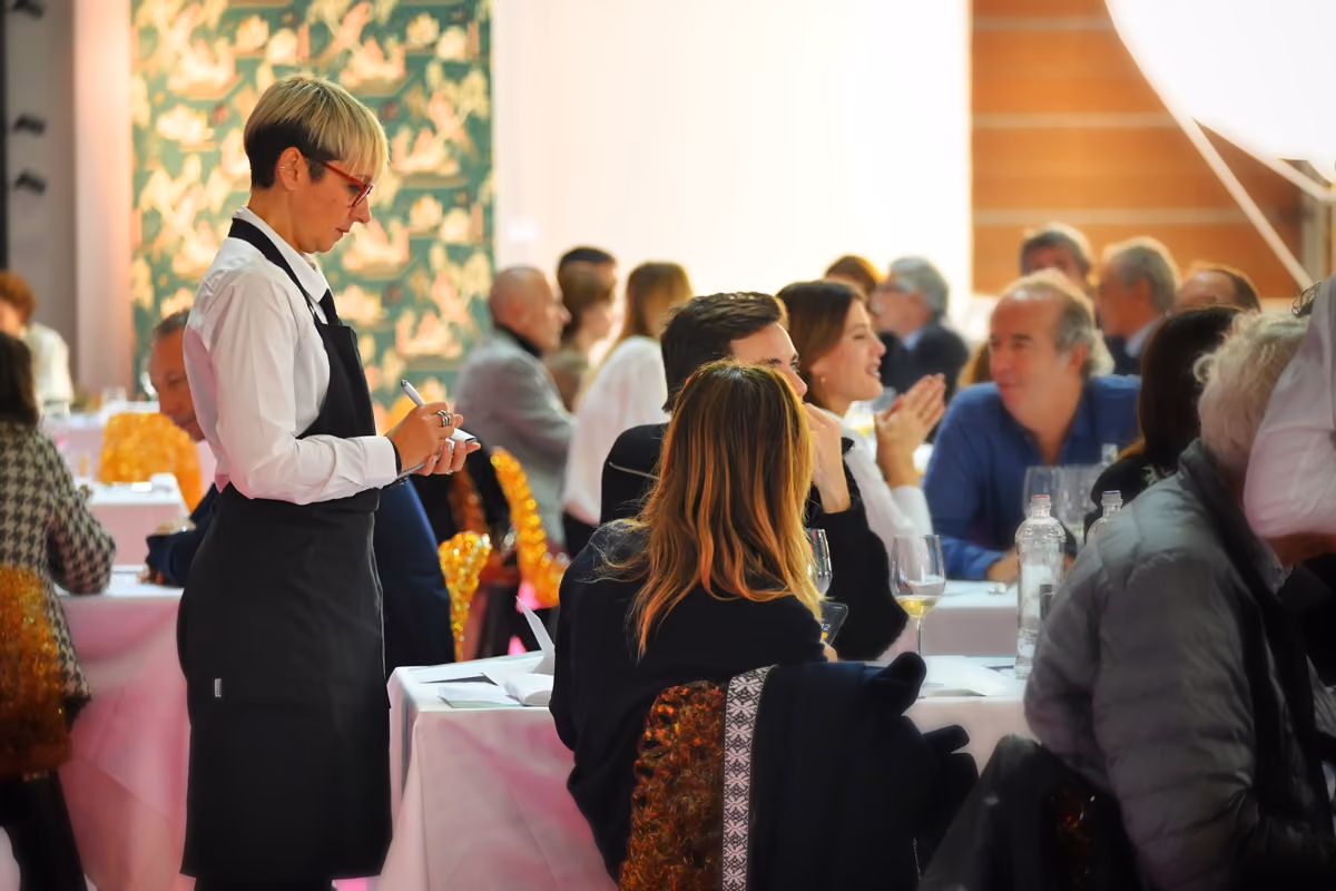 Un ristorante tradizionale aperto al pubblico deve ragionare su numero di coperti e scontrino medio