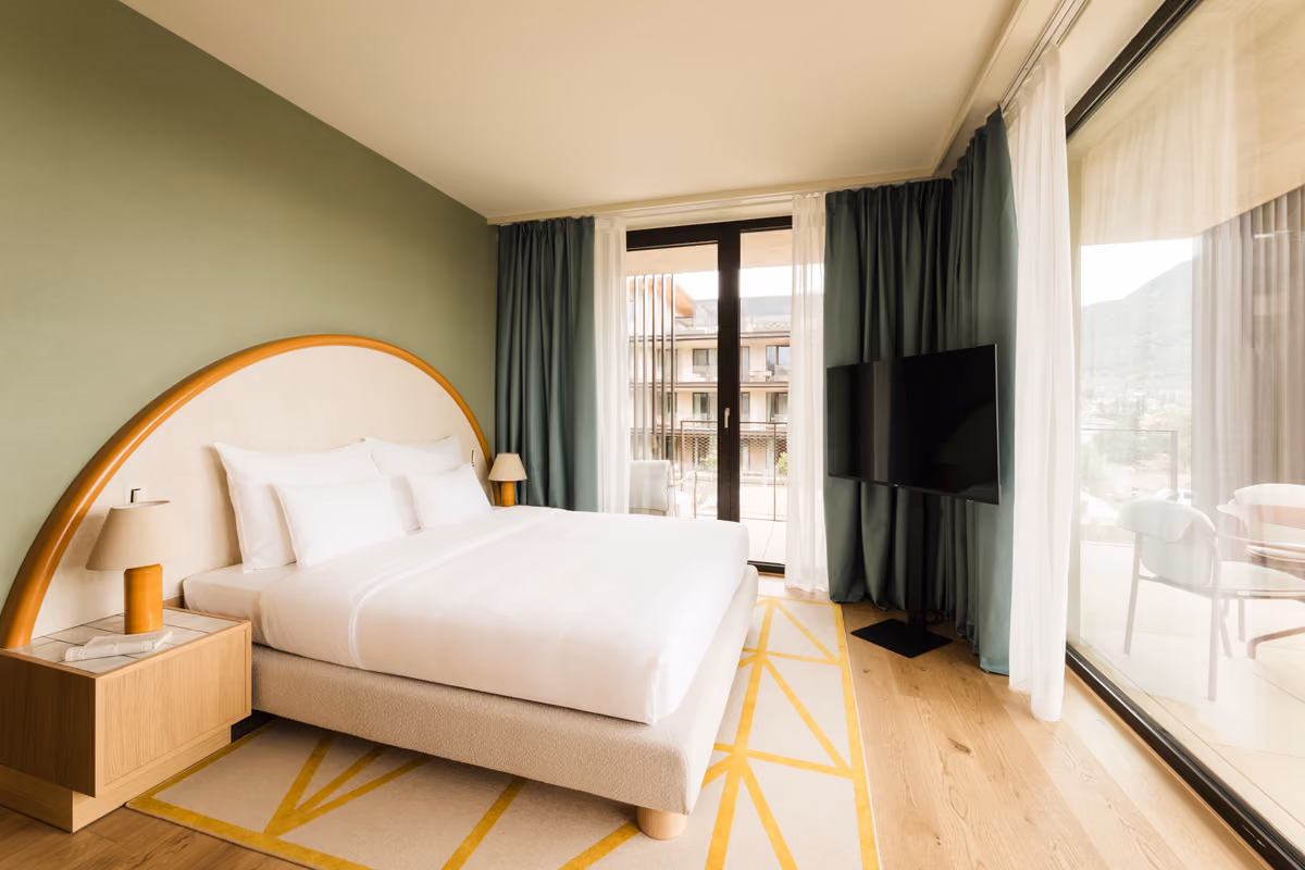 Una delle camere del Falkensteiner Resort Lake Garda