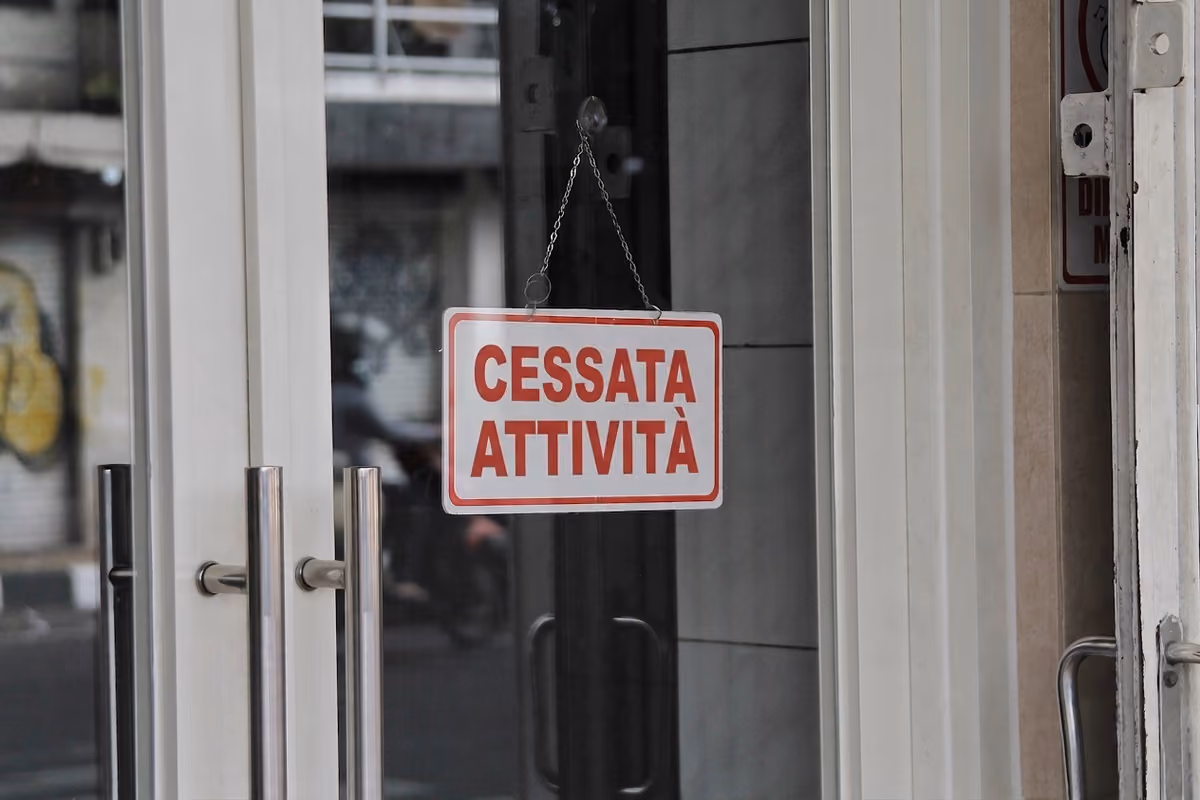 Il lasso di tempo tra il culmine del successo di un locale e la sua chiusura definitiva spesso purtroppo è molto breve